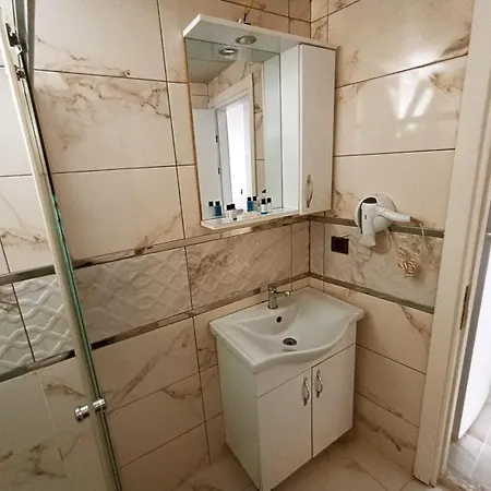 Aslan Apartment *