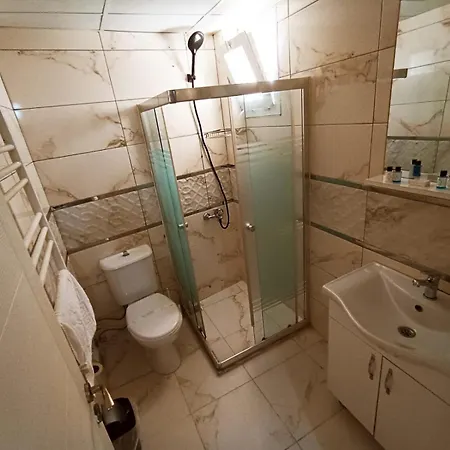 Aslan Apartment *